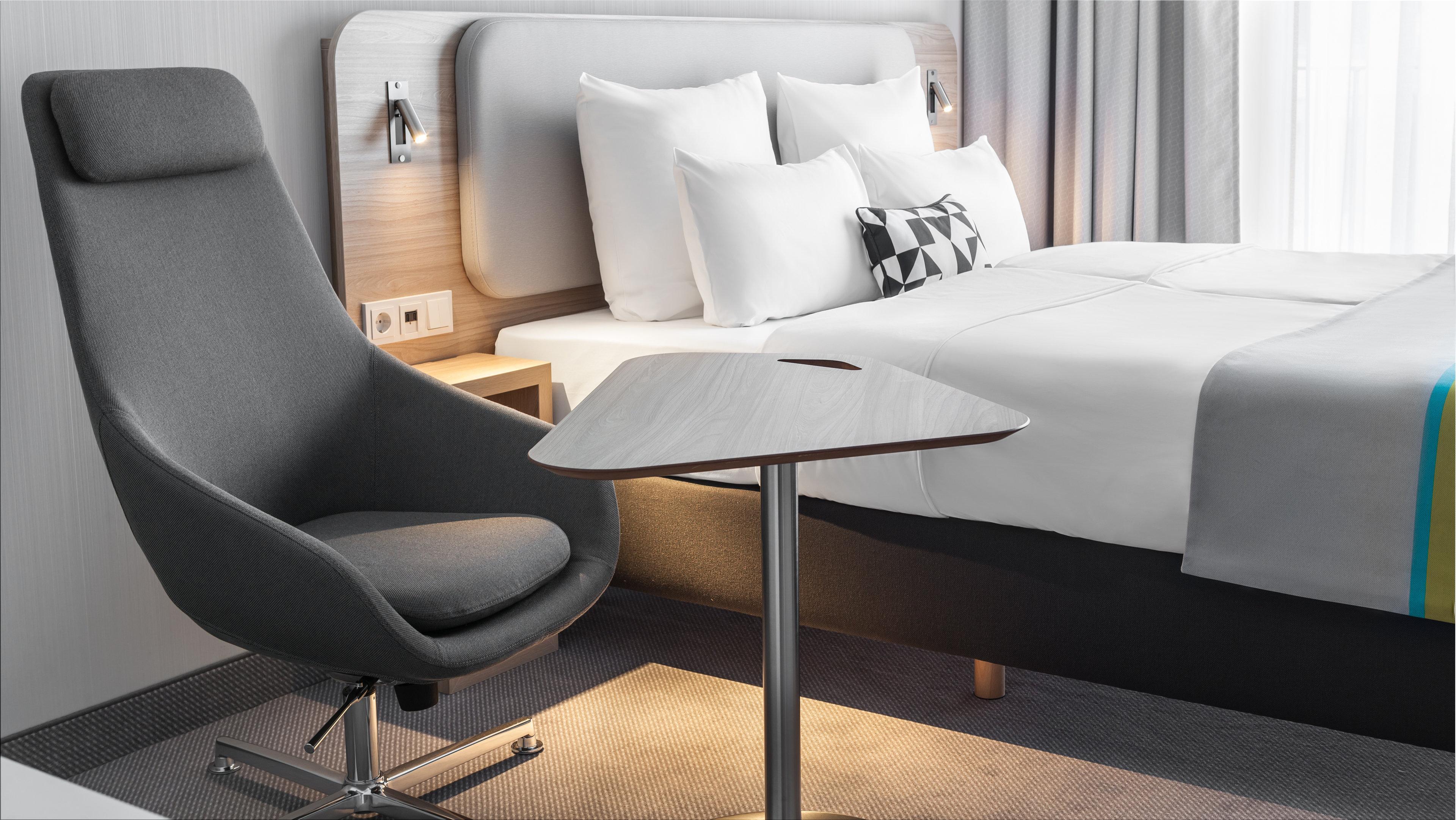 Express : - Ost Hotel