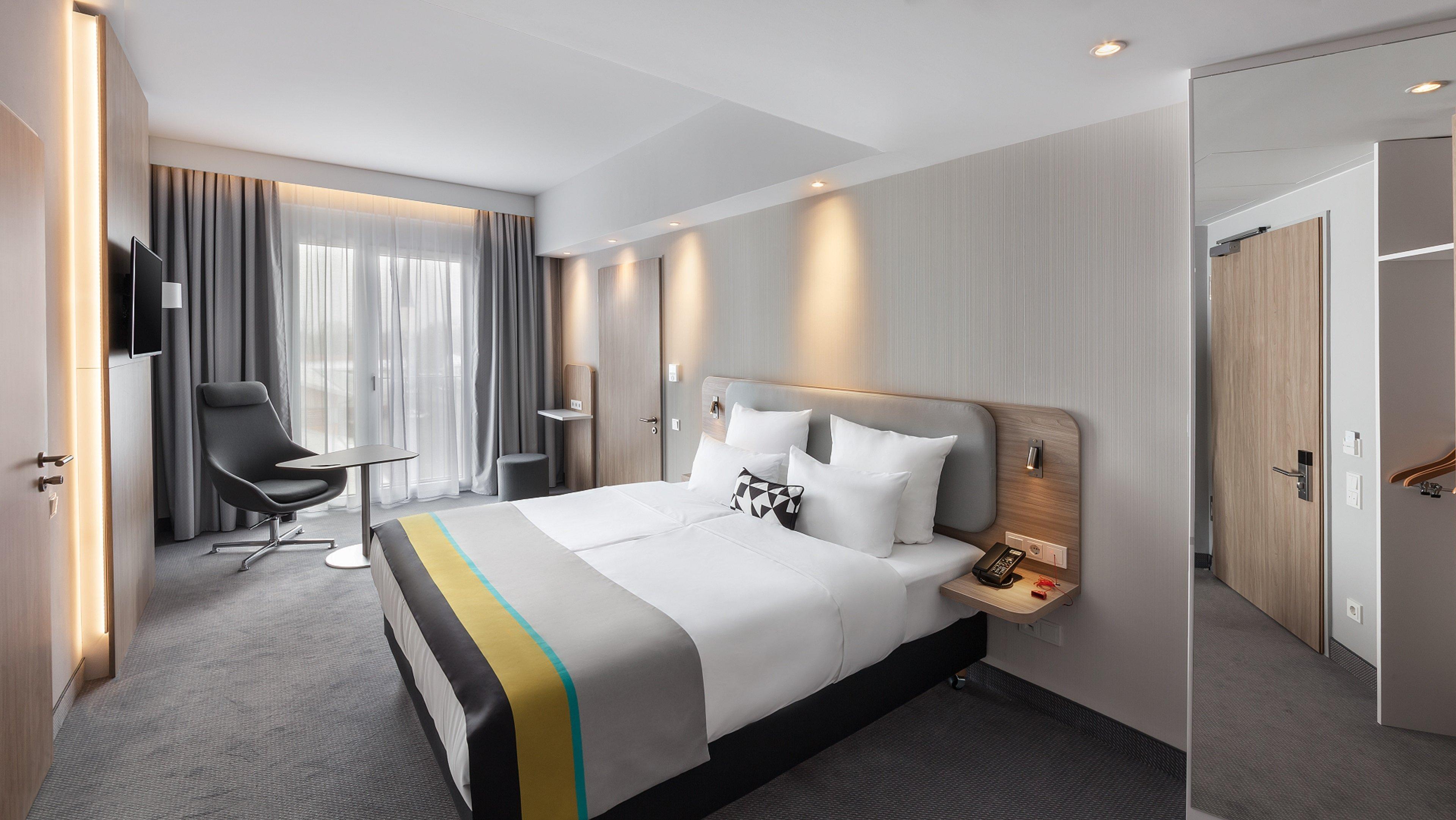 Express : - Ost Hotel