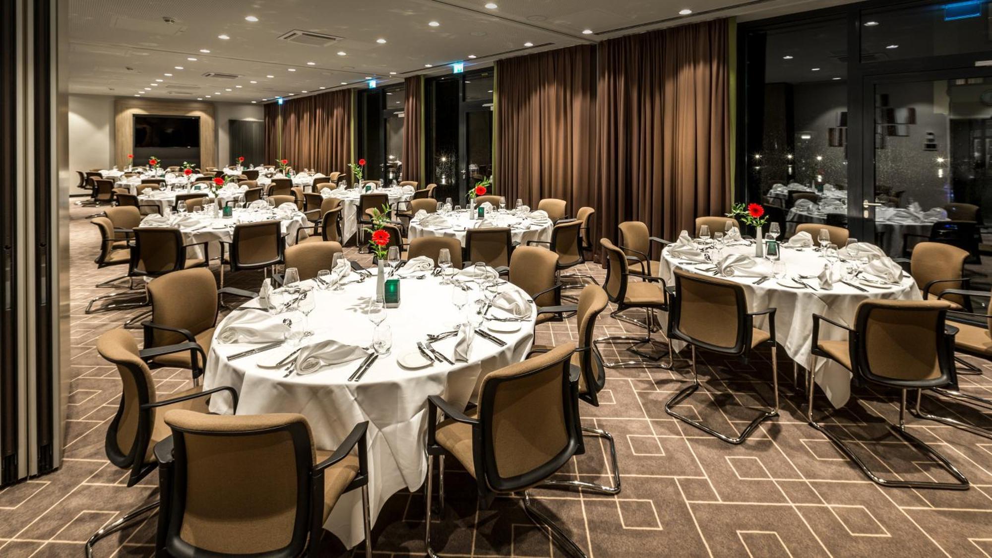Hotel Express - East By Ihg